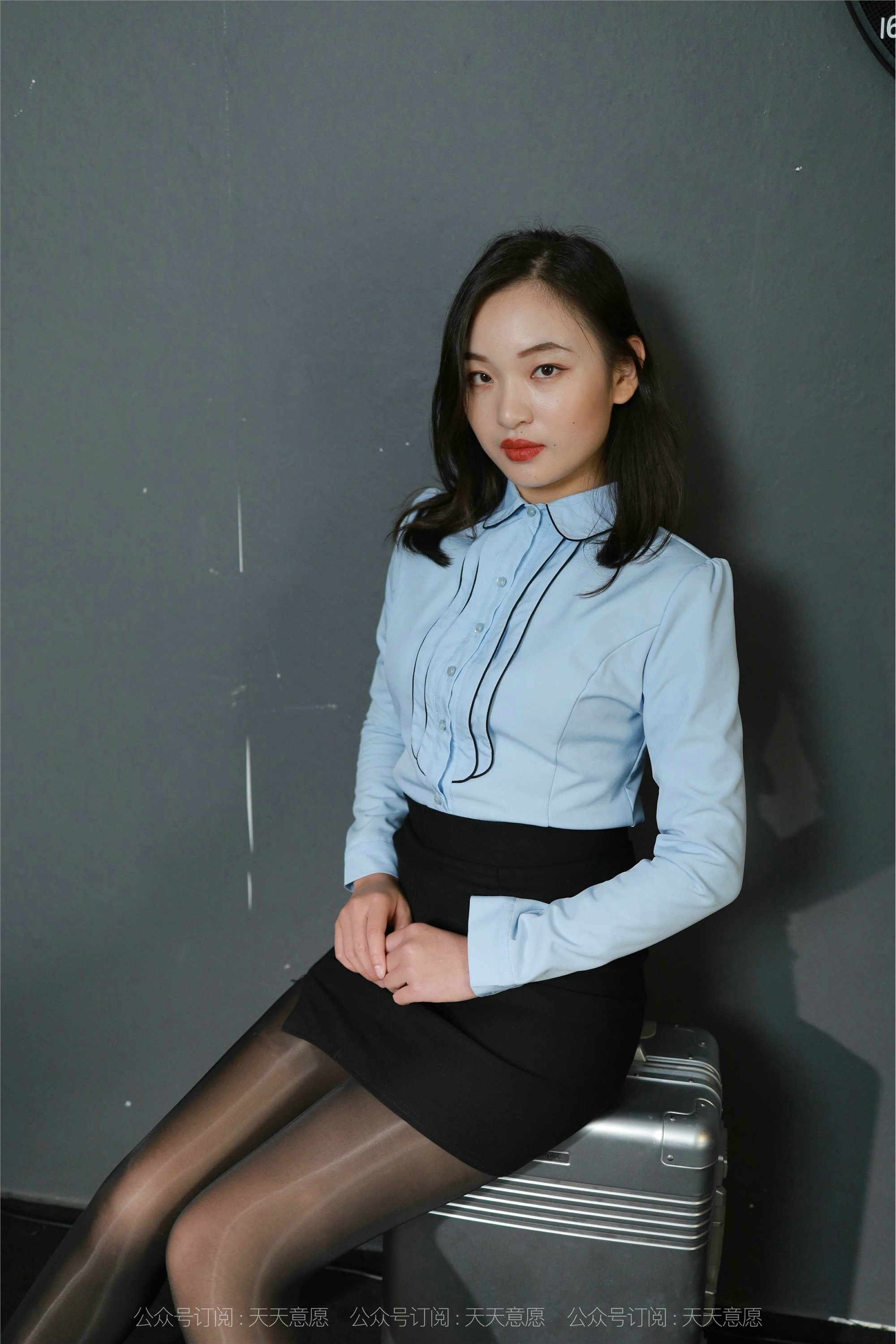 IESS异思趣向  2021.10.24 丝享家956：星星《OL职业装展示》